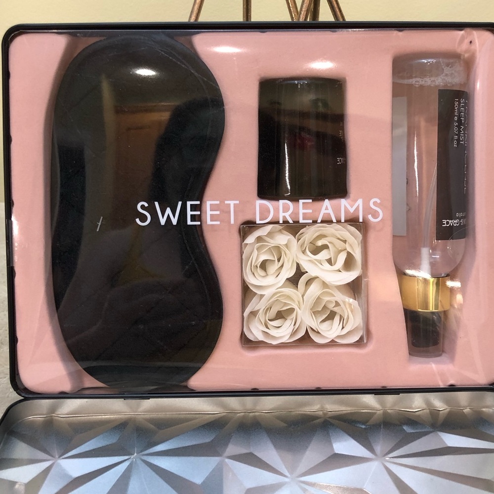 MORGAN & GRACE SET